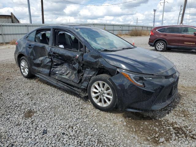 5YFHPRAE8LP023162 - 2020 TOYOTA COROLLA LE შავი ფოტო 4