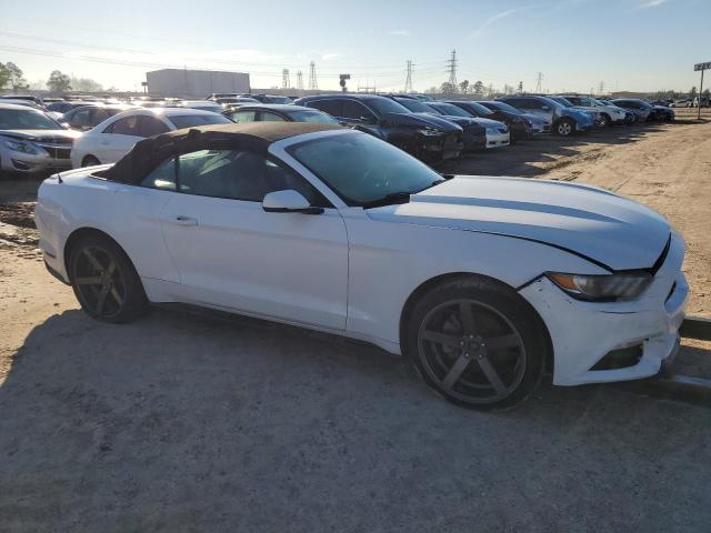 1FATP8UH3H5295686 - 2017 FORD MUSTANG WHITE photo 4