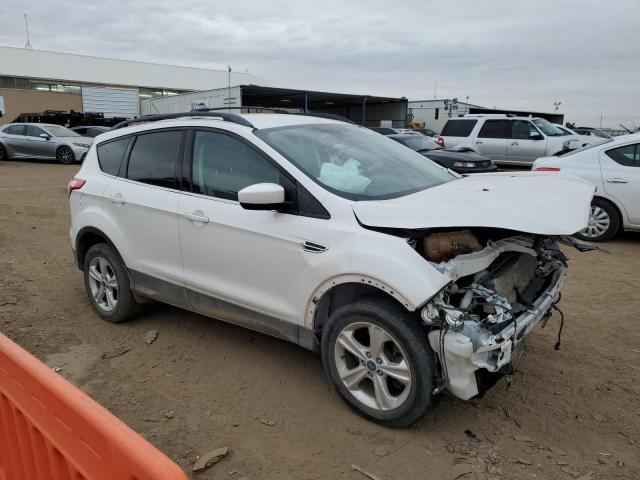 1FMCU9G93DUB96150 - 2013 FORD ESCAPE SE WHITE photo 4