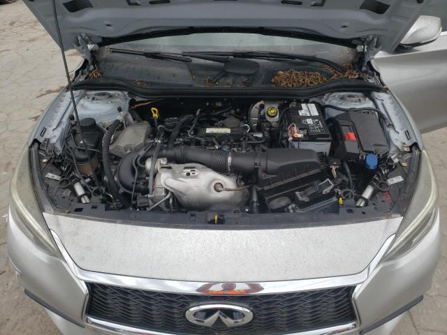 SJKCH5CP5HA023871 - 2017 INFINITI QX30 BASE SILVER photo 11