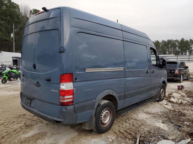 WD3PE7CD3JP635014 - 2018 MERCEDES-BENZ SPRINTER 2500 BLUE photo 3