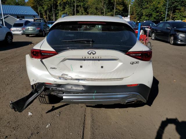 SJKCH5CRXHA034768 - 2017 INFINITI QX30 BASE WHITE photo 6