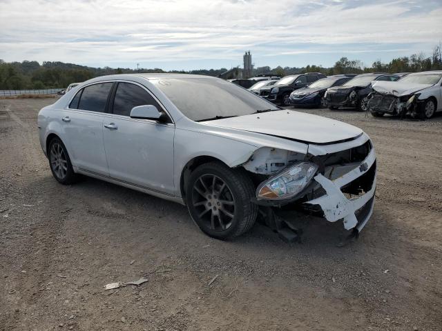 1G1ZE5E02AF139701 - 2010 CHEVROLET MALIBU LTZ თეთრი ფოტო 4
