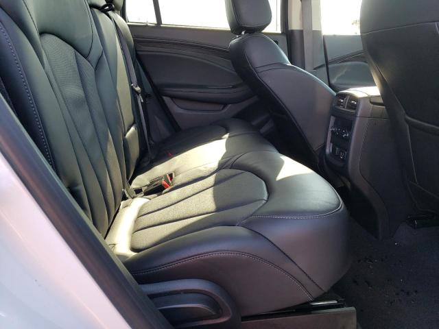 LRBFX2SA6LD031241 - 2020 BUICK ENVISION ESSENCE WHITE photo 11