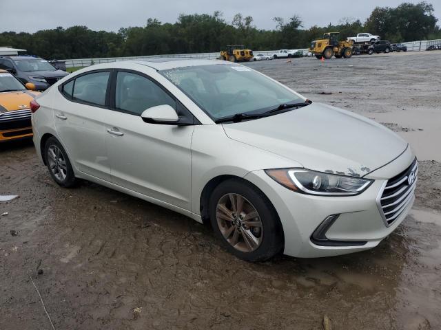 5NPD84LF8HH158425 - 2017 HYUNDAI ELANTRA SE BEIGE photo 4