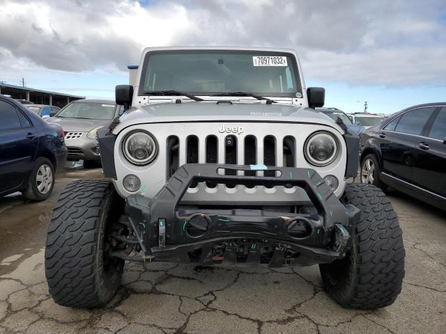 1J4FA24118L557803 - 2008 JEEP WRANGLER X SILVER photo 5