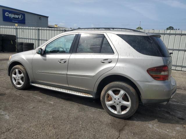 4JGBB22E28A338590 - 2008 MERCEDES-BENZ ML 320 CDI SILVER photo 2