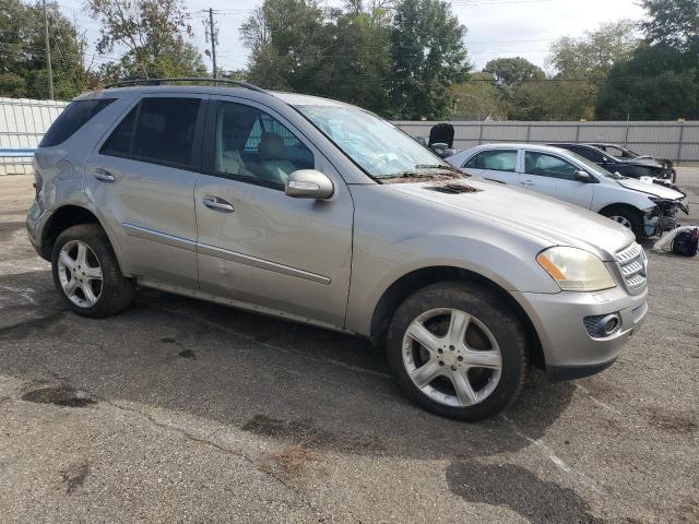 4JGBB22E28A338590 - 2008 MERCEDES-BENZ ML 320 CDI SILVER photo 4