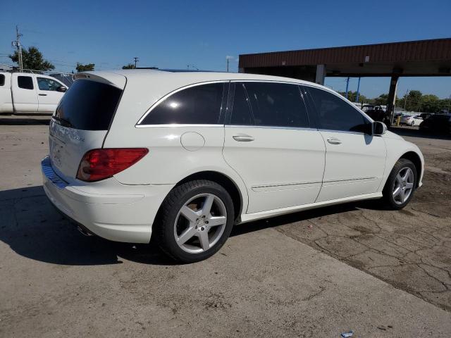 4JGCB6FE6AA107428 - 2010 MERCEDES-BENZ R 350 4MATIC WHITE photo 3