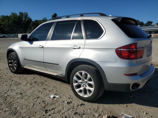 5UXZV4C5XD0G50050 - 2013 BMW X5 XDRIVE35I SILVER photo 2