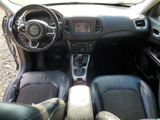 3C4NJDBBXJT113581 - 2018 JEEP COMPASS LATITUDE رمادي صورة 8