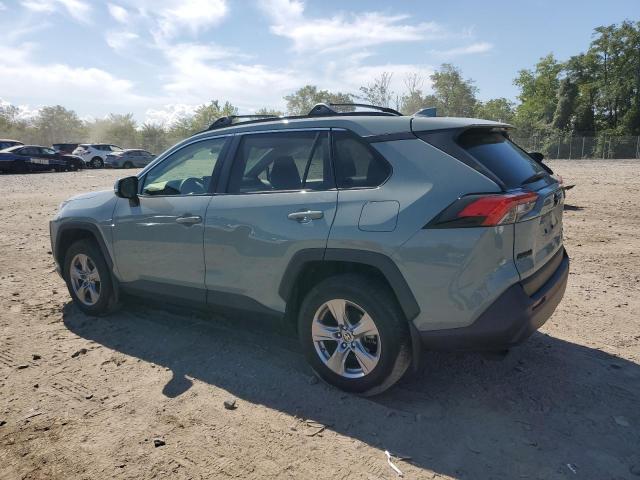 JTMP1RFV7ND087298 - 2022 TOYOTA RAV4 XLE GRAY photo 2