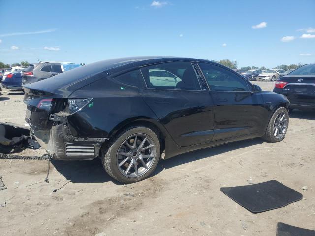 5YJ3E1EB4NF334992 - 2022 TESLA MODEL 3 黑色 照片 3