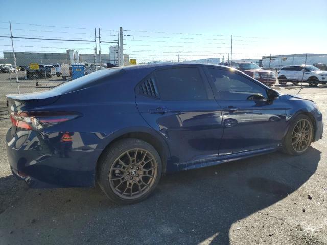 4T1T11AK1PU140055 - 2023 TOYOTA CAMRY SE NIGHT SHADE BLUE photo 3