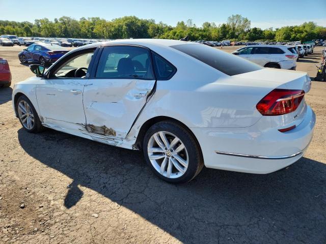 1VWLA7A33KC010368 - 2019 VOLKSWAGEN PASSAT WOLFSBURG Белый фото 2