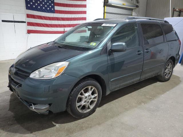 2004 TOYOTA SIENNA XLE, 