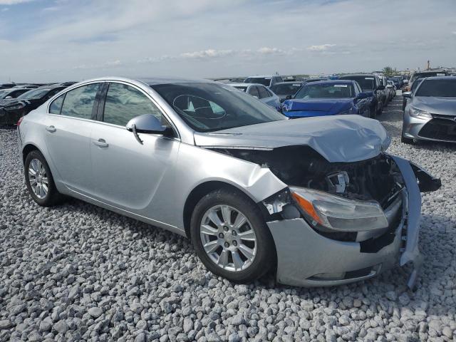 2G4GR5ER9D9155453 - 2013 BUICK REGAL SILVER photo 4