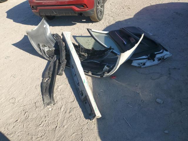 4T1C11AK1LU343960 - 2020 TOYOTA CAMRY LE WHITE photo 12