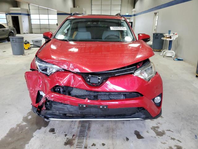 JTMRFREV4HJ142971 - 2017 TOYOTA RAV4 XLE 红色 照片 5