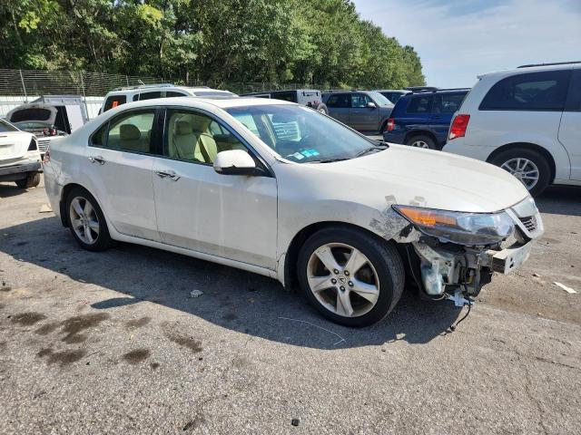 JH4CU26689C012903 - 2009 ACURA TSX WHITE photo 4