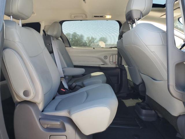 5TDYRKEC4MS063354 - 2021 TOYOTA SIENNA XLE BLACK photo 11