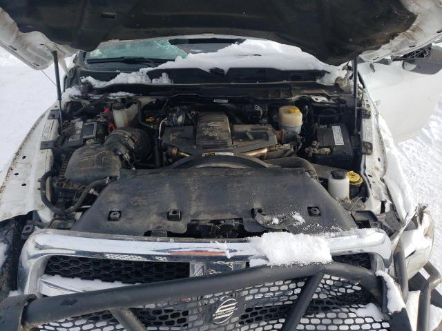 3C6UR5DL9GG146399 - 2016 RAM 2500 SLT 白色 照片 11