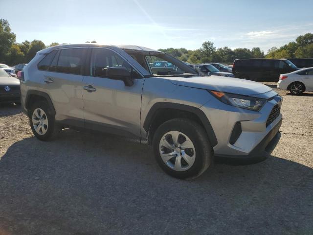 2T3F1RFV7NC307250 - 2022 TOYOTA RAV4 LE SILVER photo 4