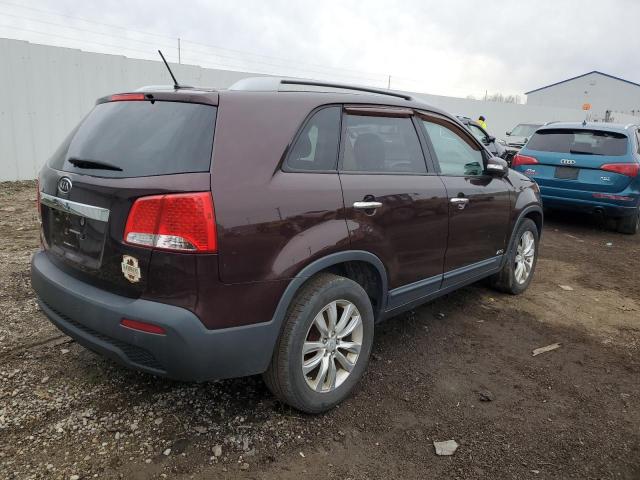 5XYKTDA23BG075764 - 2011 KIA SORENTO BASE MAROON photo 3