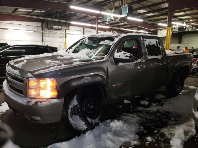 3GCEK13Y67G540238 - 2007 CHEVROLET SILVERADO K1500 CREW CAB WHITE photo 1