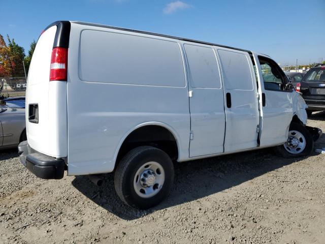 1GCWGAFP5K1308083 - 2019 CHEVROLET EXPRESS G2 WHITE photo 3