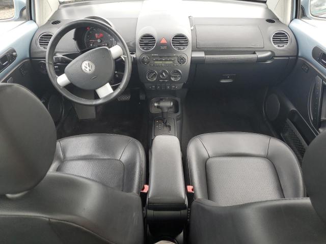 3VWPG3AGXAM026995 - 2010 VOLKSWAGEN NEW BEETLE Blau Foto 8