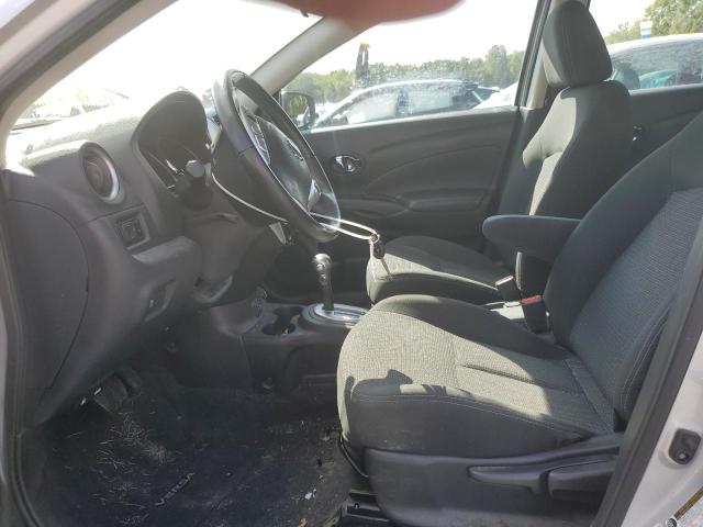 3N1CN7AP3JL877494 - 2018 NISSAN VERSA S SILVER photo 7