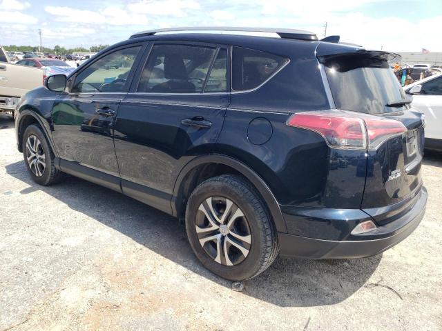 JTMZFREV1JJ183709 - 2018 TOYOTA RAV4 LE أزرق صورة 2