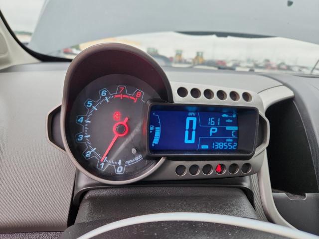 1G1JC5SH7D4142395 - 2013 CHEV SONIC LT GRAY photo 9