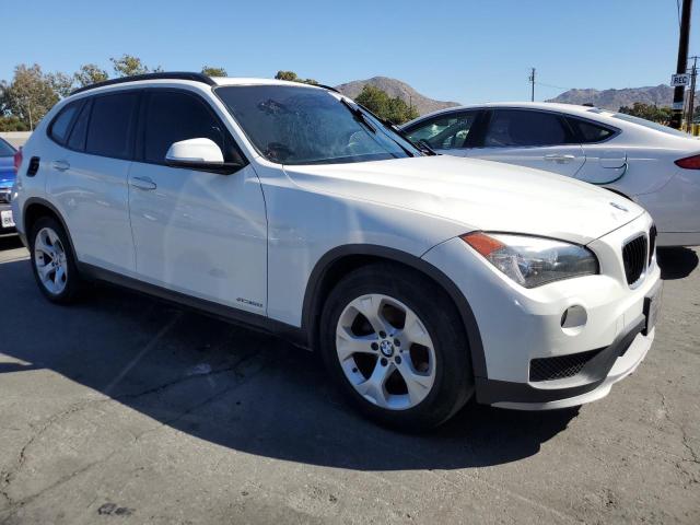 WBAVM1C58FV315953 - 2015 BMW X1 SDRIVE28I WHITE photo 4