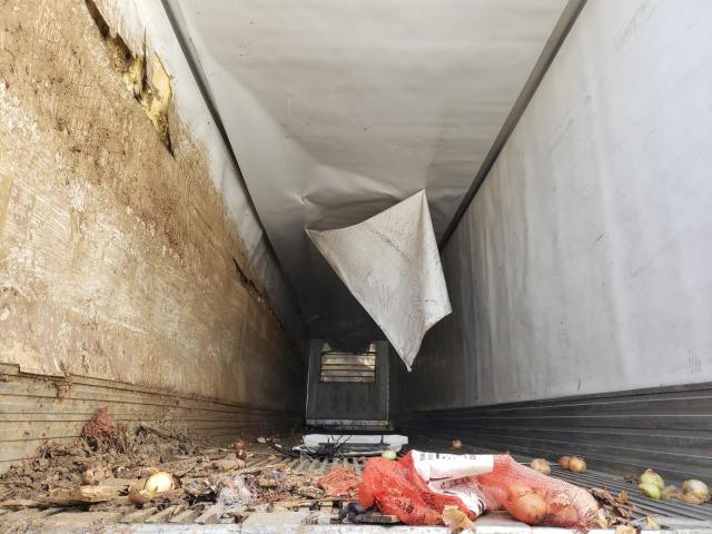 1UYVS2533FM431207 - 2015 UTILITY TRAILER WHITE photo 6