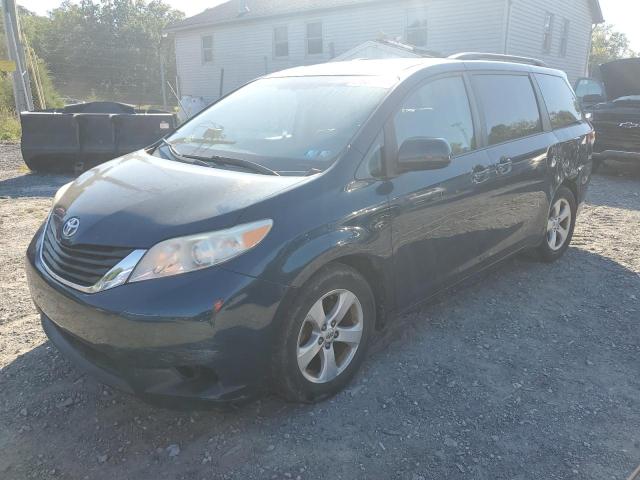 2011 TOYOTA SIENNA LE, 