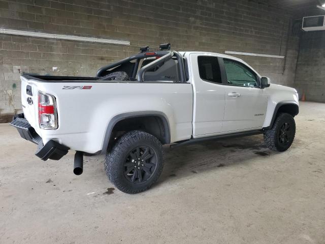 1GCRTEE19J1215806 - 2018 CHEVROLET COLORADO ZR2 WHITE photo 3