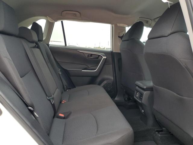 2T3H1RFV9NC185807 - 2022 TOYOTA RAV4 LE WHITE photo 11