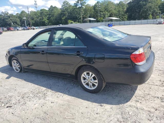 4T1BF32K35U110852 - 2005 TOYOTA CAMRY LE BLACK photo 2