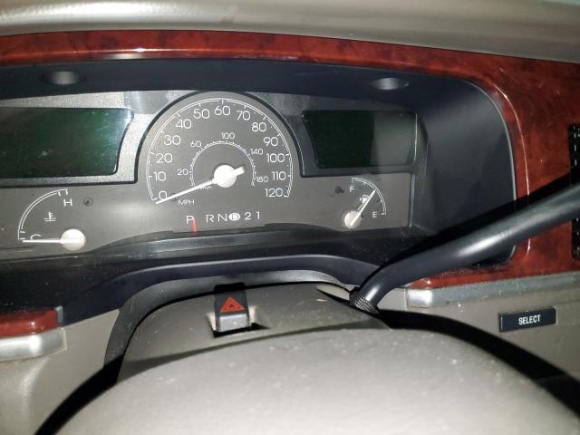 1LNHM81WX3Y696831 - 2003 LINCOLN TOWN CAR EXECUTIVE BEIGE photo 9