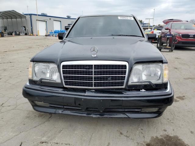 WDBEA32E4SC255425 - 1995 MERCEDES-BENZ E 320 BASE BLACK photo 5