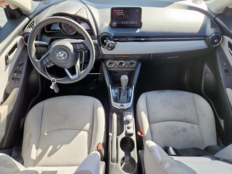 3MYDLBYV7KY509873 - 2019 TOYOTA YARIS L 红色 照片 8