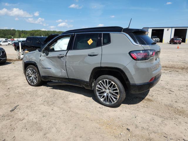 3C4NJDCB6NT210247 - 2022 JEEP COMPASS LIMITED GRAY photo 2