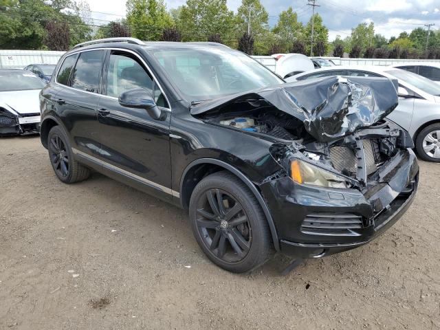 WVGEF9BP2CD009231 - 2012 VOLKSWAGEN TOUAREG V6 BLACK photo 4