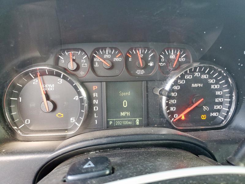 1GC1KUEY8HF170295 - 2017 CHEVROLET SILVERADO K2500 HEAVY DUTY WHITE photo 9