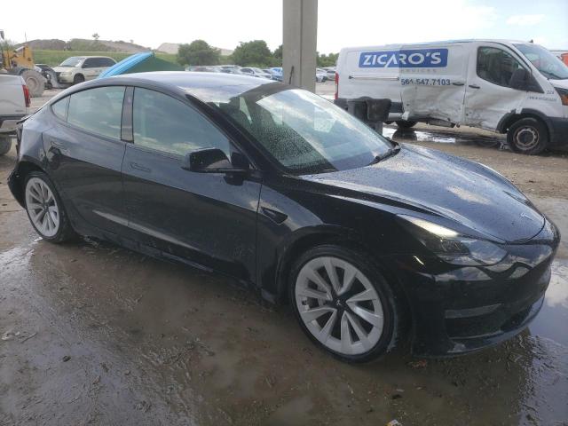 5YJ3E1EA3NF368803 - 2022 TESLA MODEL 3 BLACK photo 4