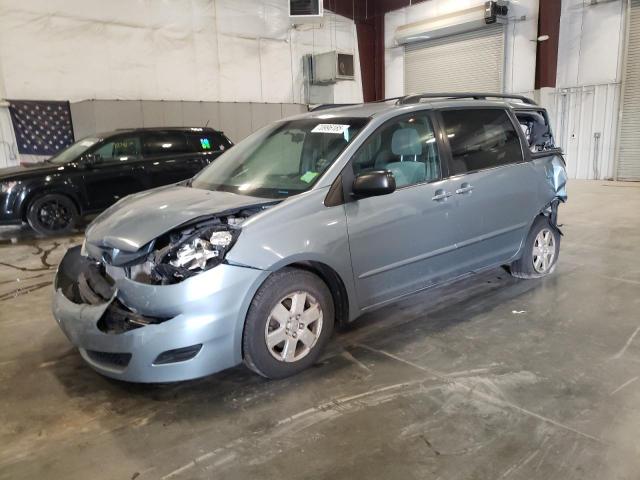 2010 TOYOTA SIENNA CE, 