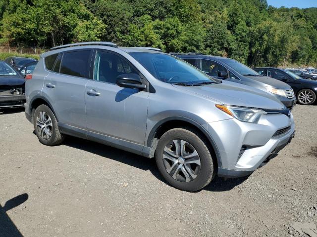 2T3BFREV5GW442181 - 2016 TOYOTA RAV4 LE SILVER photo 4