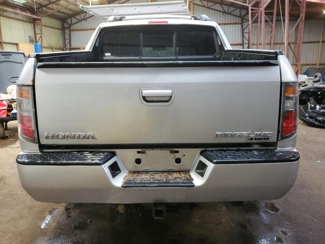 2HJYK16526H006310 - 2006 HONDA RIDGELINE RTL SILVER photo 6